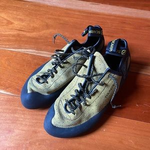 SCARPA climbing shoe
